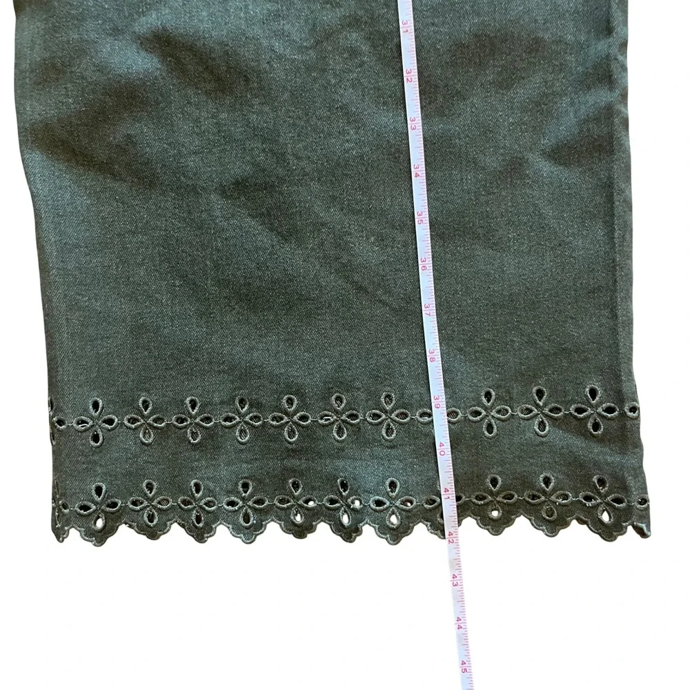 Entro Olive Green Eyelet Hem Wide Leg Jeans Plus Size 1X Scalloped Edge VV1568 - Picture 7 of 9